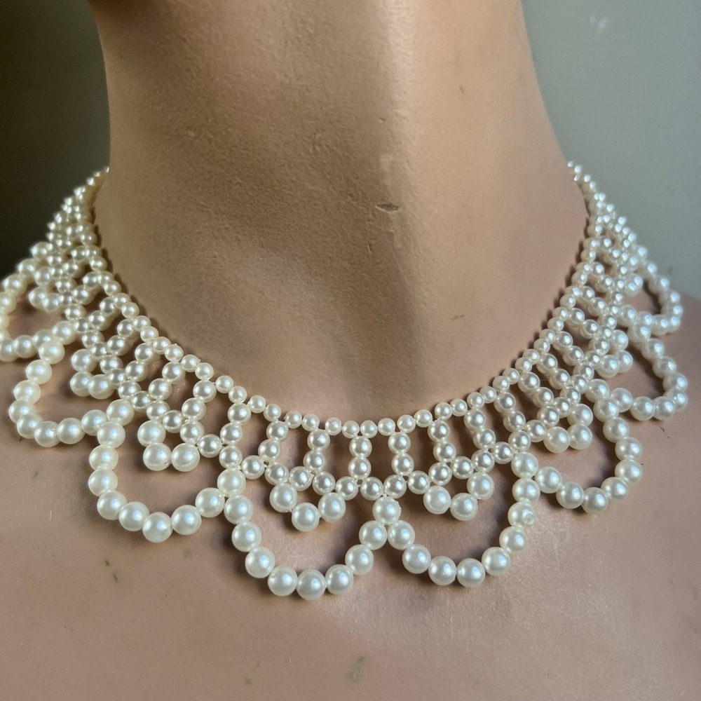 Faux Pearl Bib Collar Necklace 18" White Excellent